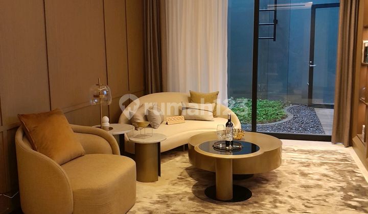 Rumah Sultan Cluster Layton Navapark Bsd 2