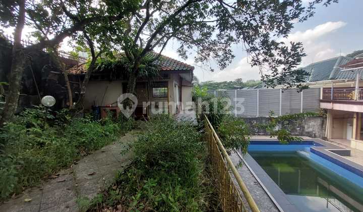 For Quick Sale: Green Golf Hill House Below Market Price 2