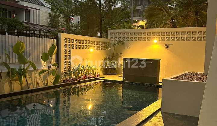 Beautiful Villa with Pool, Traffic-Free, Near South Sentul Toll Exit Beautiful Villa with Pool, Traffic-Free, Near South Sentul Toll Exit