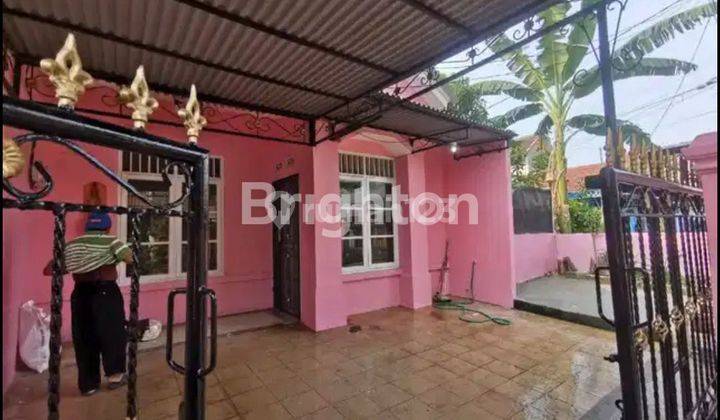 Rumah siap huni cantik rapi di taman royal 3 tangerang 1