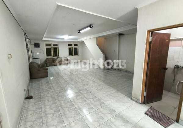 Ready-to-Occupy House Strategic Location - Puri Media- West Jakarta 2