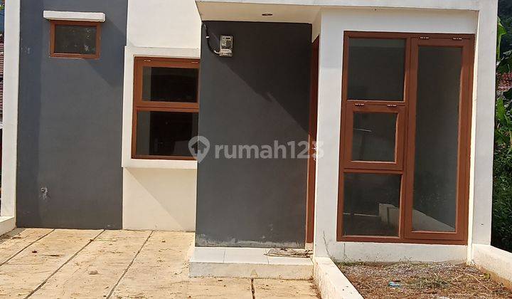 Rumah Minimalis di Komplek Bumi Langgeng. Cinunuk 1