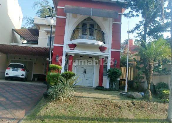 Dijual Rumah Modern di Gerlong Sayap Cihampelas, SHM 1