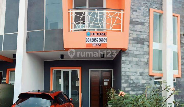 Dijual Rumah Grand Villa Cihanjuang Full Furnished 2 Lantai Nego 1