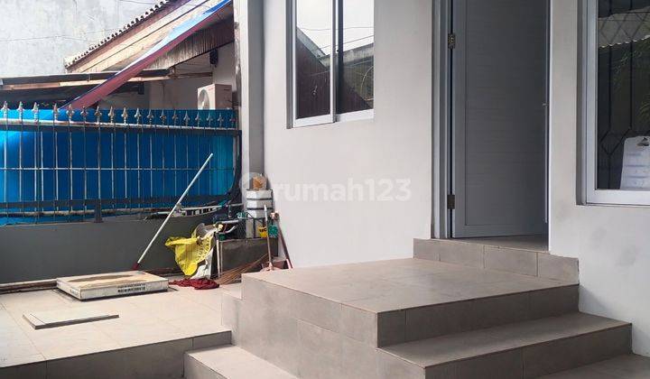 Disewa Rumah 2 Lantai Di Bojong Indah 2