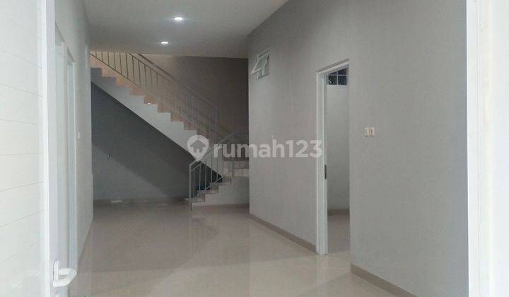 Disewa Rumah 2 Lantai Di Bojong Indah 2