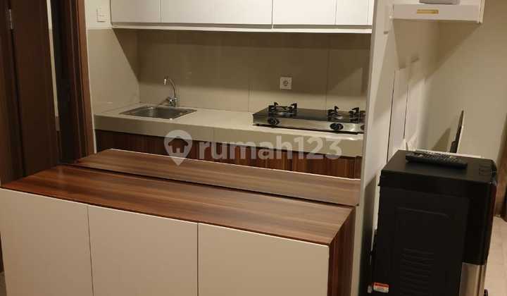 For Rent Ready-to-Occupy Puri Orchard Apartment For Rent Ready-to-Occupy Puri Orchard Apartment