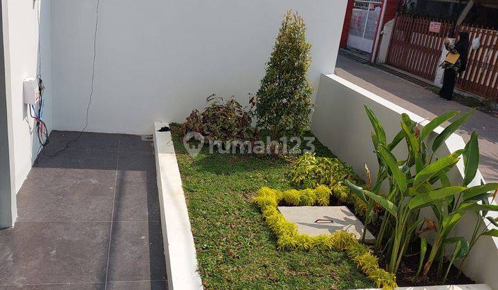 Di Jual Rumah Keren Murah Pisangan Bergaya Eropa Jakarta Timur  2