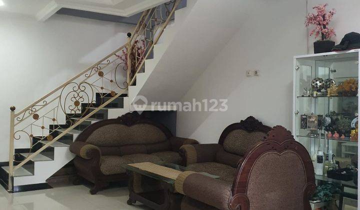 Rumah 3 Lantai di Daerah Jimbaran, Badung  1