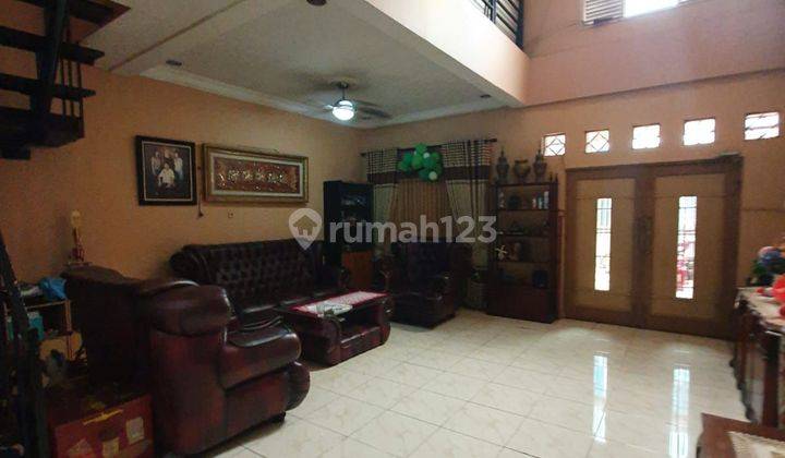 Rumah murah 2 lantai siap huni di Jakarts Timur SHM Nego 2