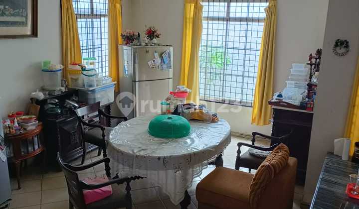 Rumah 2 Lantai di Lippo.karawaci / Strategis Dekat Pintu Tol