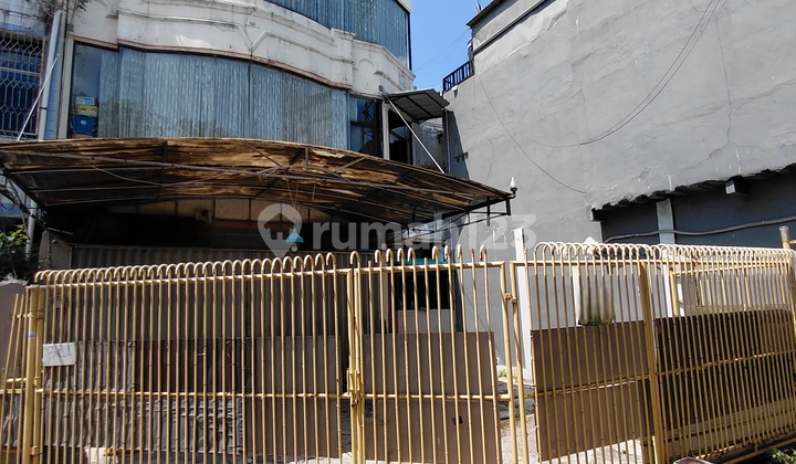 Rumah Tinggal Di Jembatan 2, Unfurnished, Shm, 4 Br, 3 Lantai