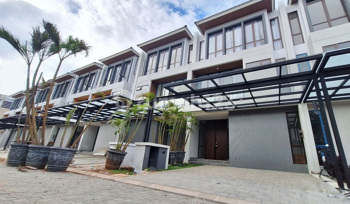 LAGI PROMO Rumah Pantai Mutiara 7x18,5 3 Lantai . Siap Huni . Bisa KPR . SHM MURNI