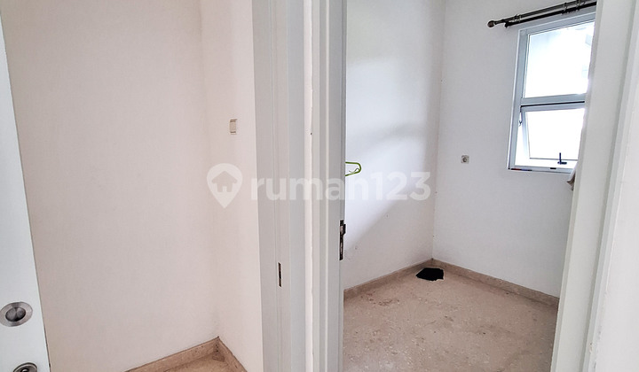 DIJUAL Rumah PIK 8x15 4 Lantai View Lapangan Golf - Jual Cepat Rumah Pantai Indah Kapuk Crown Golf 2