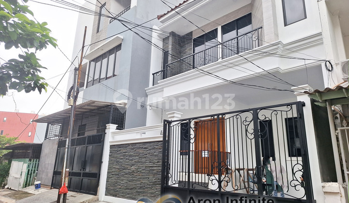 Dijual Rumah Baru Muara Karang 8X15 3Lt Siap Huni, Bagus Banget