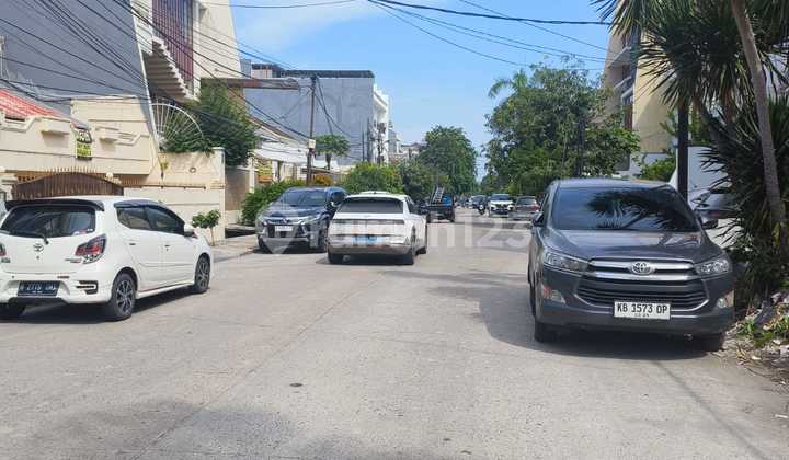 Dijual Rumah Tua Muara Karang 12x25 . JALAN RAYA Bisa Kredit . Hadap Selatan 2