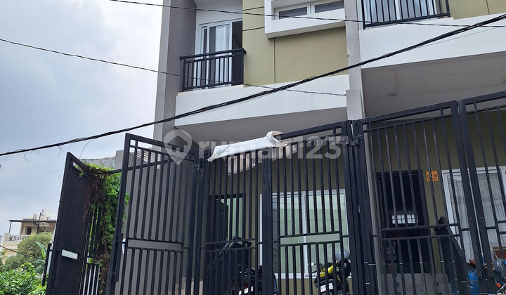 Dijual Rumah Muara Karang Blok 2 4X13 3 Lantai . Siap Huni. Jual Rumah Mk Paling Murah 2