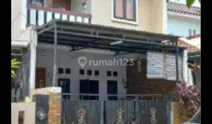 Dijual Rumah di Kavling Pemda
Luas Bangunan 120m²
Luas Tanah 109m²
Kamar Tidur 3
Kamar Mandi 2
Garasi 
Carport
SUDAH SHM
Air PAM
Akses Jalan Strategis
2 Lantai

Harga 1,7m 

 1