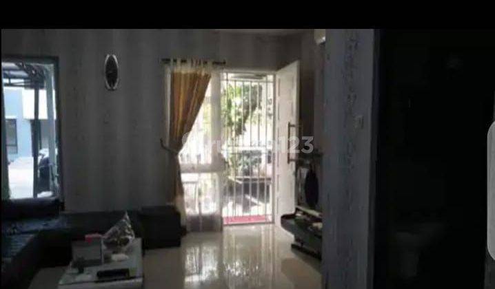 Dijual Rumah Cluster Daan Mogot Jakarta Barat

Luas tanah 90m2
Luas bangunan 210m2
Kamar tidur 4
Kamar mandi 3+1
3 lantai
Listrik 4400w
Full furnish
AC 4 unit
Water Heater 2 unit
Air PAM
Carport
Garasi
Kolam ikan
Hadap Barat

Harga 3,188M (nego) 

 2