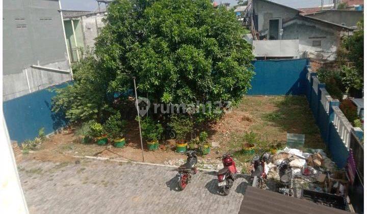 Dijual Cepat Rumah Tempat Usaha
cengkareng, Jakarta Barat 

lebar 43 M X 15 M (2 Kavling 1 Sertifikat)
luas Tanah : 645 M²
luas Bangunan : 500 M²
kamar Tidur : 5
kamar Mandi : 4
lantai 2

shm
pam
listrik 18.500watt

harga 6 M

 2