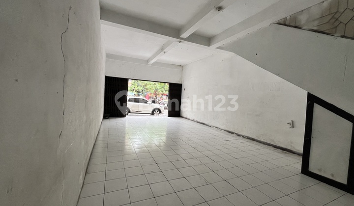 Di jual Ruko main road Taman holis Indah dekat sekola BPK holis