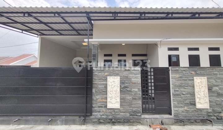 Sell Ready-to-Live House Near Stt Telkom University and Buah Batu Toll Gate in Bandung 2
