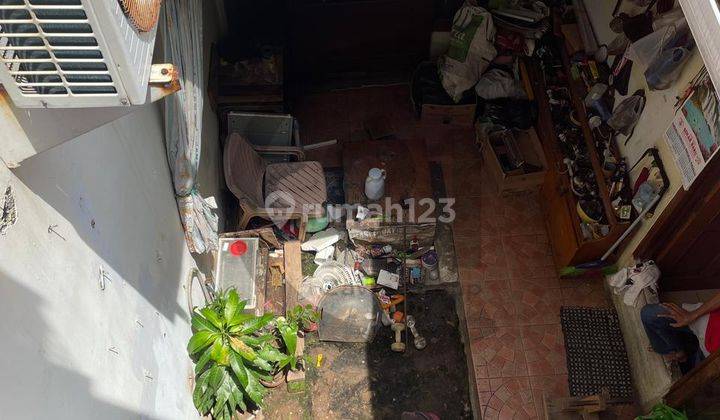 Dijual Rumah Tua Hitung Tanah Di Tomang 2