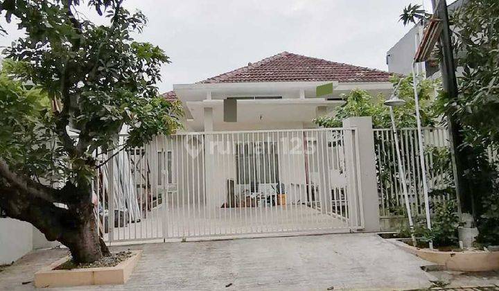 Rumah Bagus Semi Furnished SHM Wiyung, Surabaya, Surabaya 1