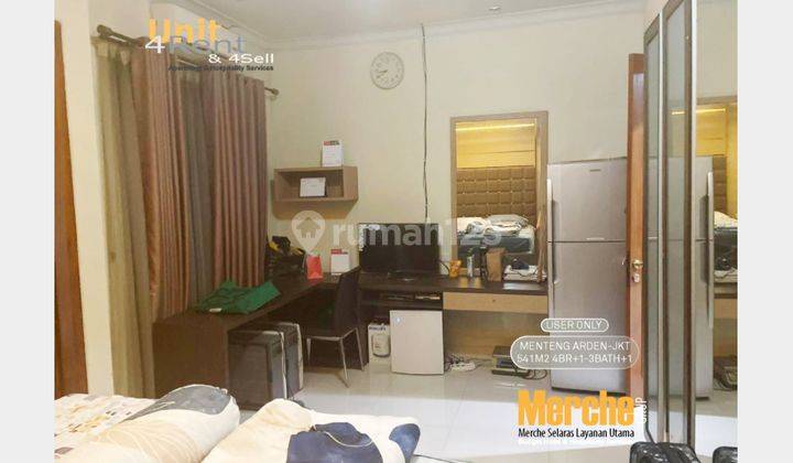 Rumah Menteng 4BR Semi Furnished Strategis location  2