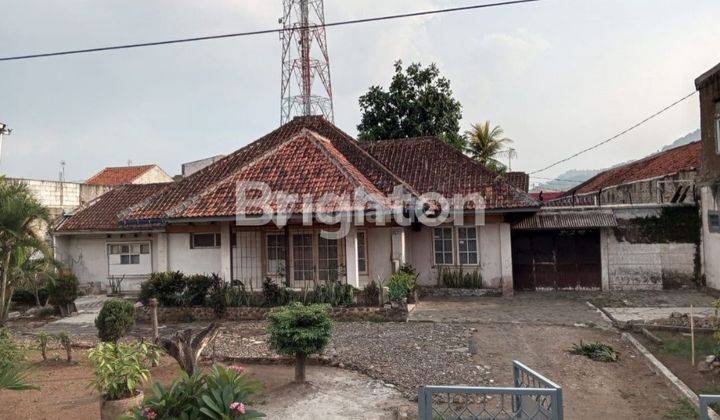 Rumah hitung tanah pinggir jalan raya laswi, sangat menguntungkan bagi para pengusaha dengan bentuk tanah yg kotakbagus menurut Fengshui 1