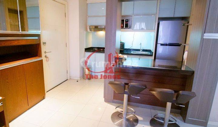 Sewa Apartemen Cosmo Terrace Thamrin City 2 BR Fully Furnished, 2