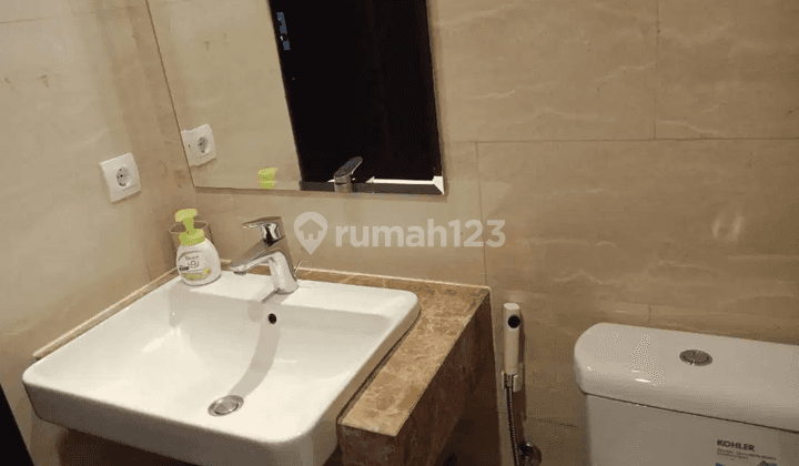 Sewa Apartemen Menteng Park Cikini Tipe Studio Fully Furnished 2