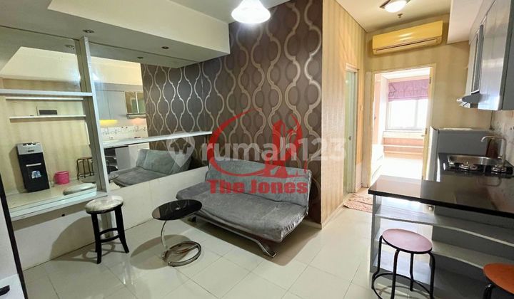 Sewa Apartemen Cosmo Terrace Thamrin City 1 Bedroom Furnished