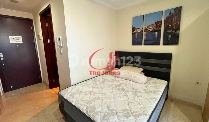 Rent Menteng Park Cikini Studio Type Apartment Fully Furnished