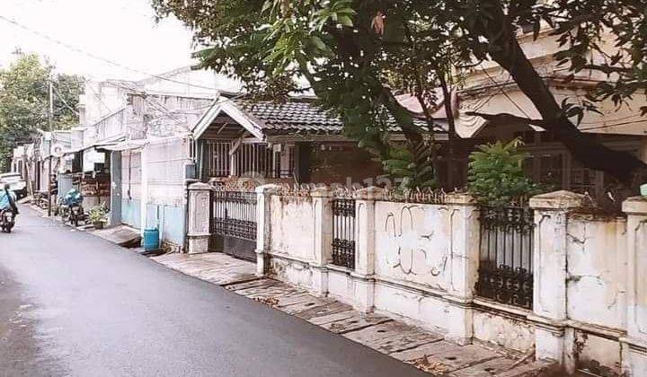 Di Jual Cepat Rumah BU 2,5 Lantai,daerah Slipi 1