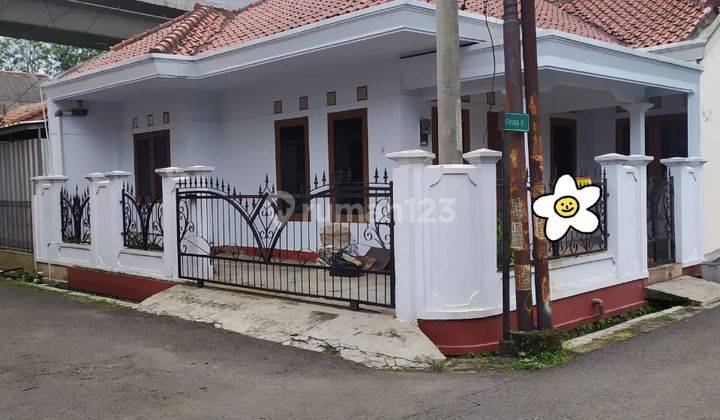 Rumah Bagus Baru Renovasi Siap Huni Lokasi Strategis 1