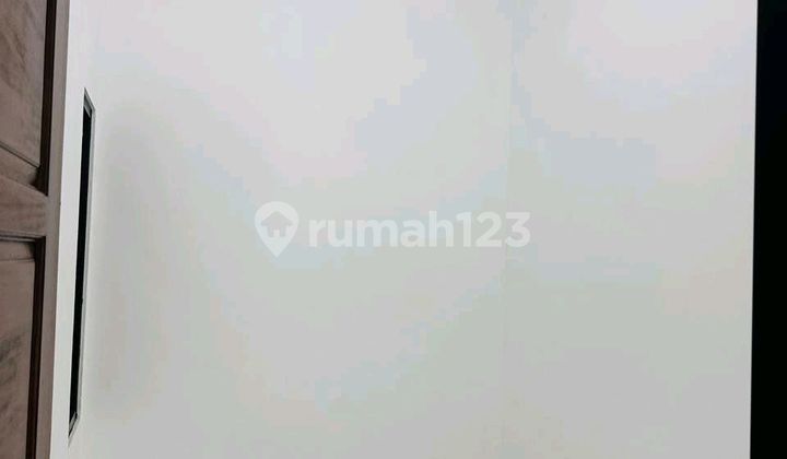 Ready-to-Occupy House in Rungkut Surabaya 2