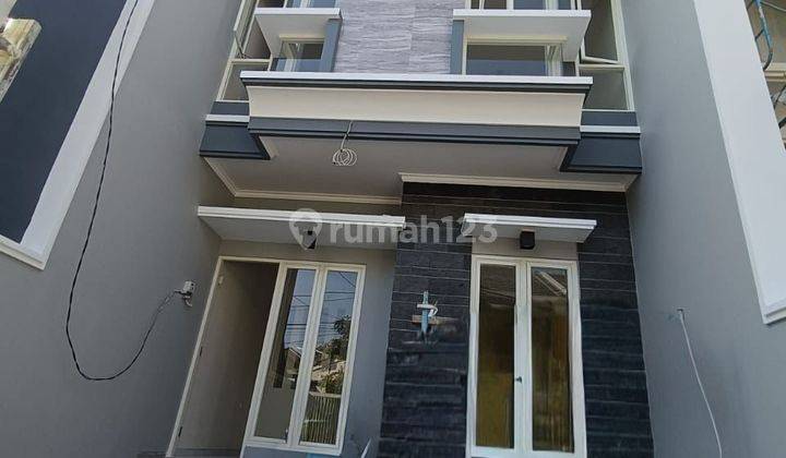 Dijual Rumah 2lantai Baru di Mulyosari Surabaya 1