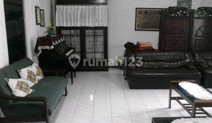 Rumah Tengah Kota Surabaya Depan Unair Rs Sutomo Surabaya 2