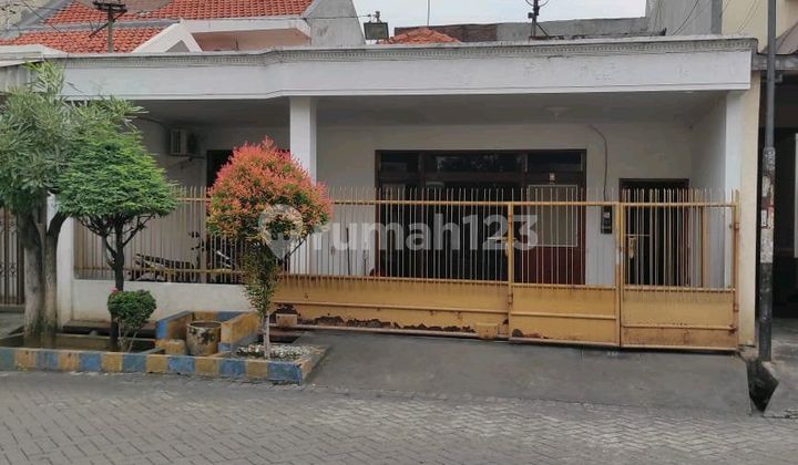 Rumah Karang Empat Tambaksari Surabaya Rumah Karang Empat Tambaksari Surabaya