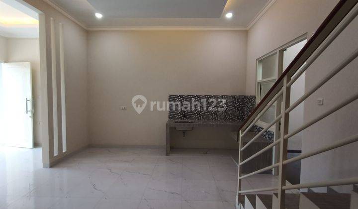 Rumah Baru Gress 2lantai Shm Di Jemursari Surabaya 2