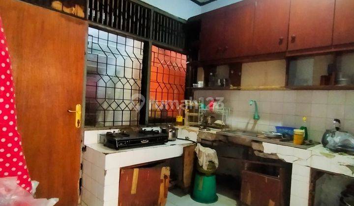 Rumah butuh renovasi, akses Tol, Stasiun kereta di Bekasi Kota 2