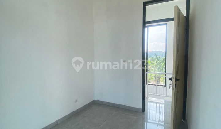 Rumah 2 Lantai + Mezzanine Dekat ke Polband Bonus Canopy 2