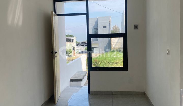 Rumah 2 Lantai + Mezzanine Dekat ke Polband Bonus Canopy Rumah 2 Lantai + Mezzanine Dekat ke Polband Bonus Canopy