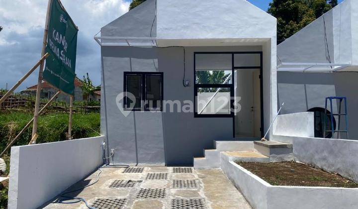 Rumah Modern Dekat ke Kota Cimahi Bonus Biaya Pajak Rumah Modern Dekat ke Kota Cimahi Bonus Biaya Pajak