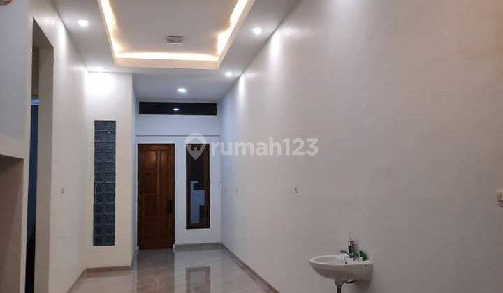 Rumah Villa 3 Lantai Rooftop luas dekat exit tol Sawojajar 2