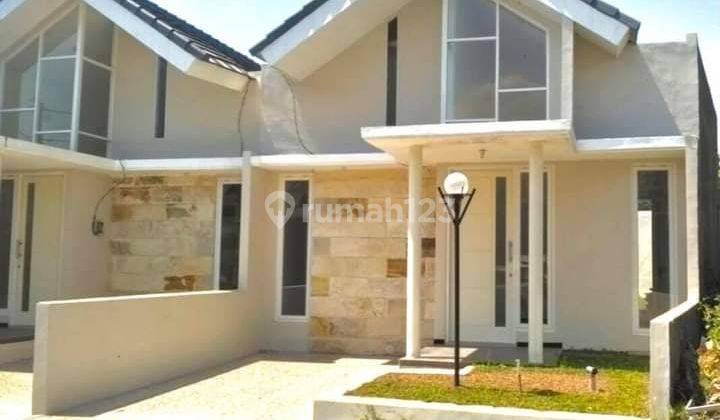 Rumah Cantik Modern Di Daerah Lawang View Cantik 2