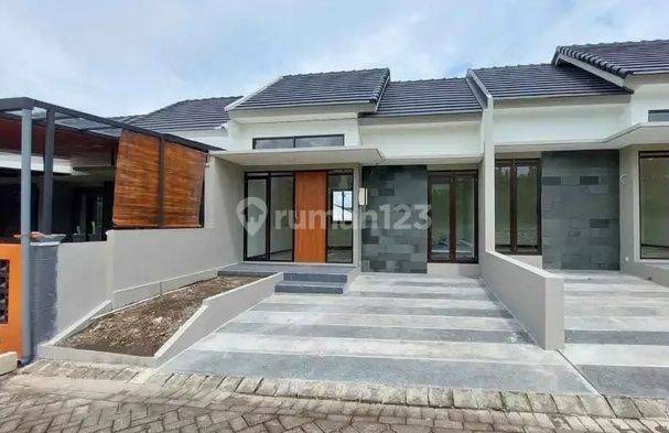 Rumah Modern Minimalis Di Wagir View Cantik dan Strategis 1