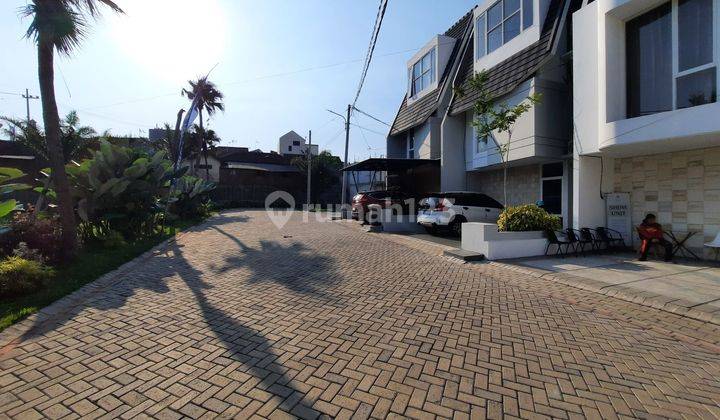 Rumah Modern 3 Lantai Di Dekat Balai Kota Malang 2