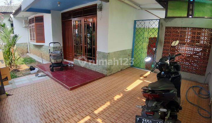 Dijual Rumah Siap Huni di Daerah Lubang Buaya, Cipayung Jakarta Timur 1